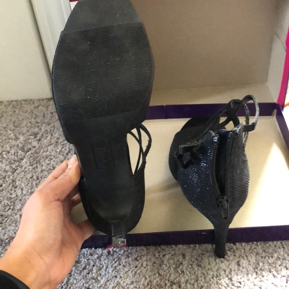 ✨👠Black Fioni dress heels, worn once! - Picture 2 of 3